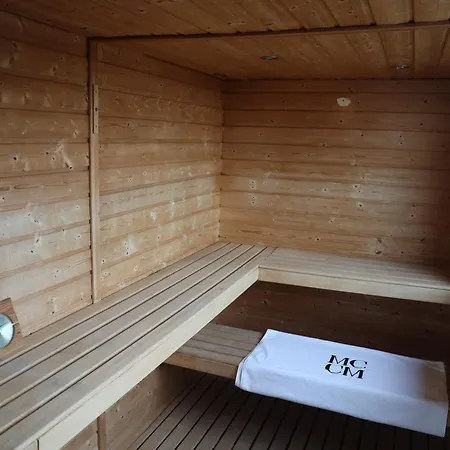 Silken Mezio National Park 酒店