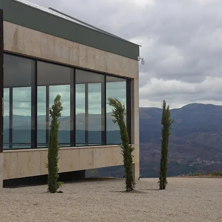 Silken Mezio National Park 酒店 索茹