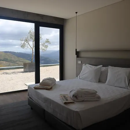 酒店 Silken Mezio National Park 4*