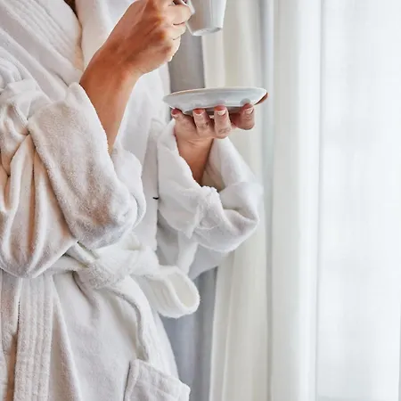 Silken Mezio National Park Hotel 4*