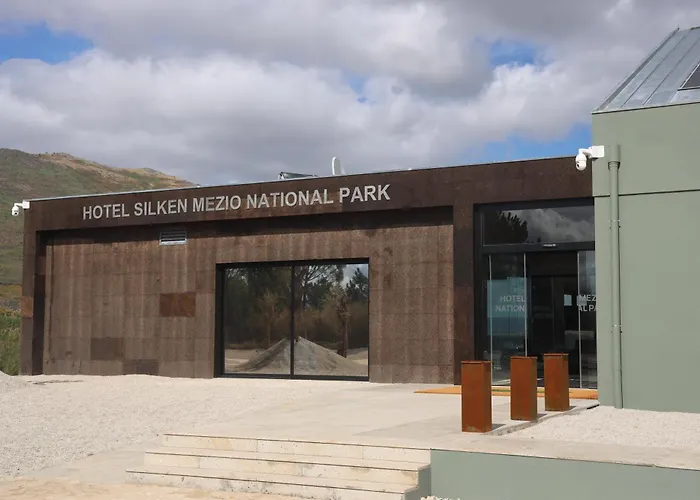 호텔 Silken Mezio National Park