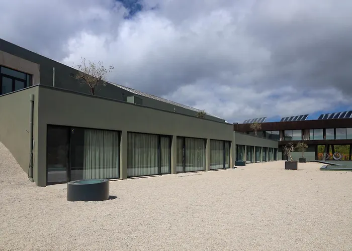 호텔 Silken Mezio National Park